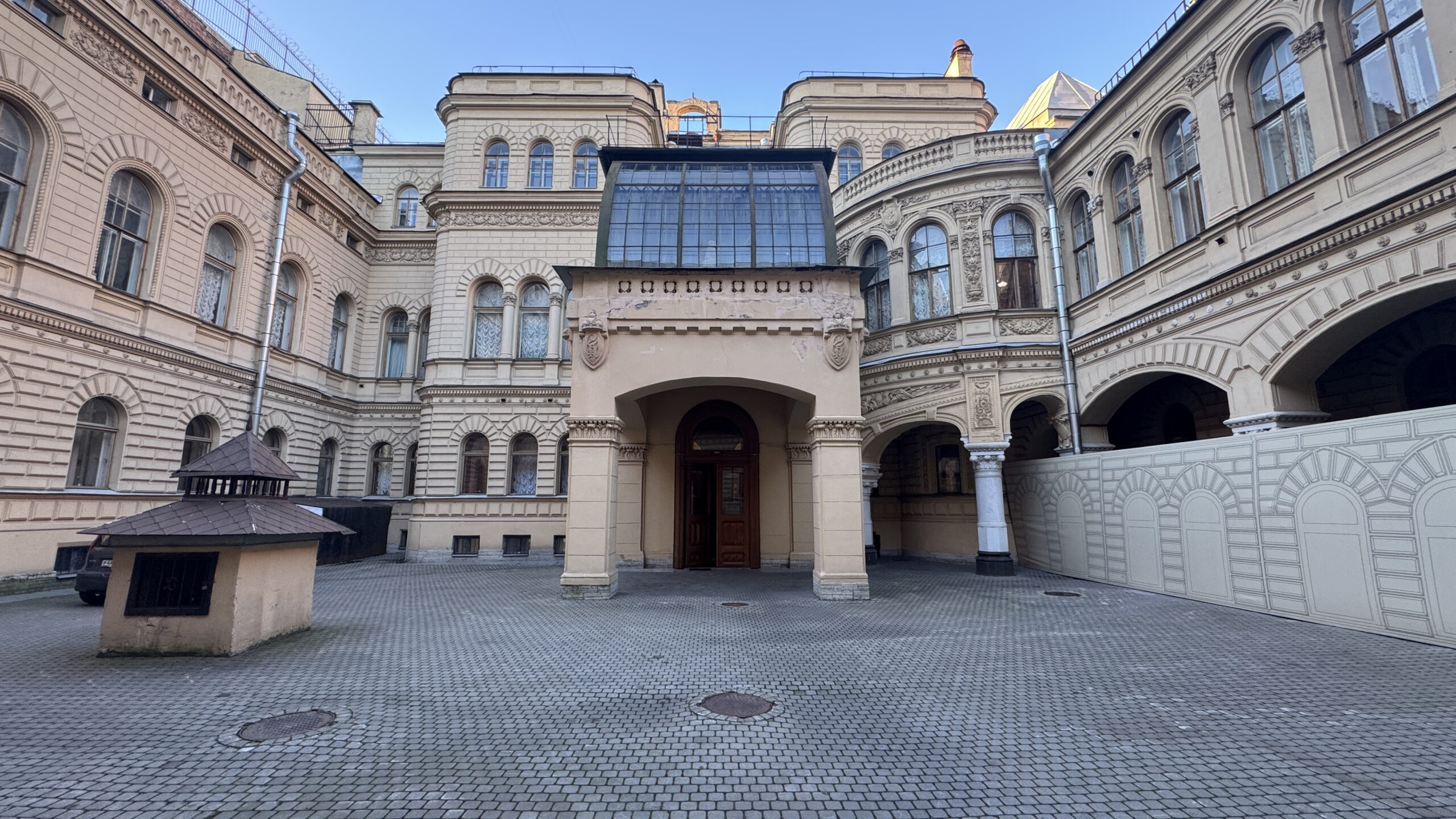 Фотография объекта